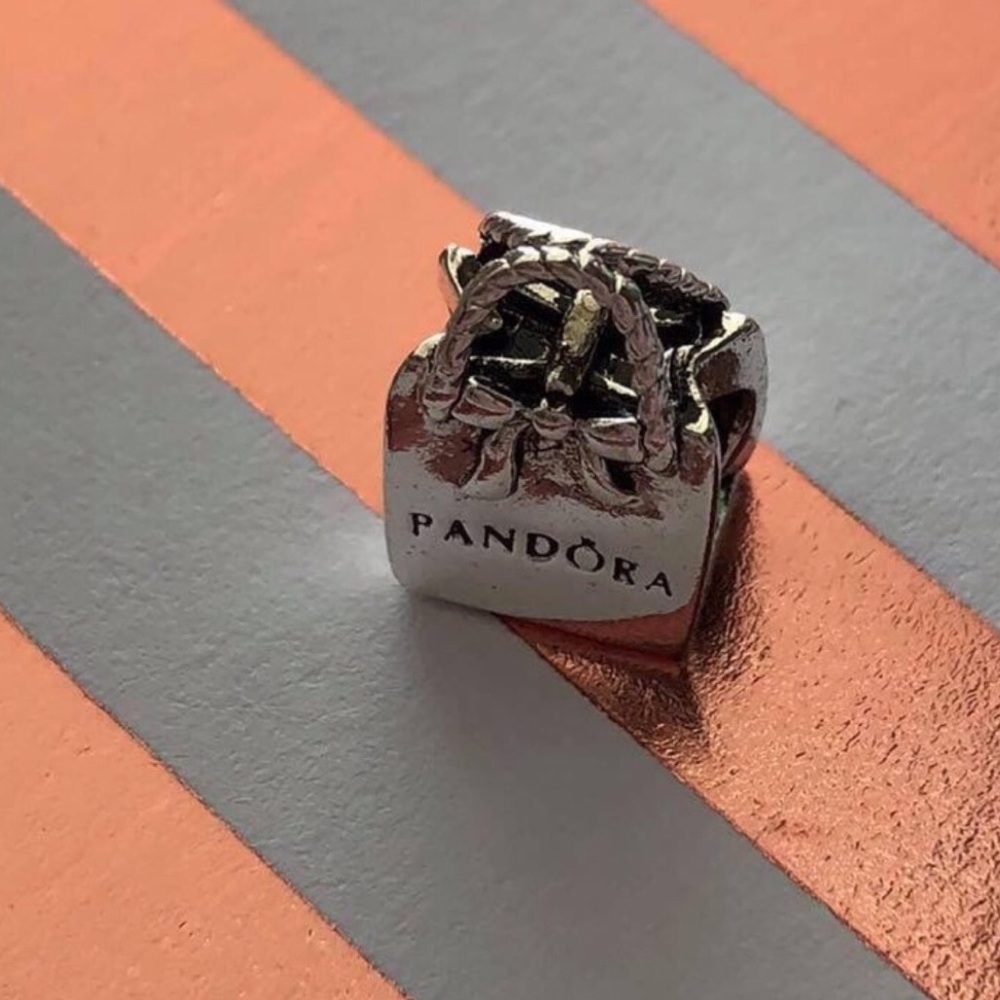 PANDORA CHARM - Picture 10 of 12